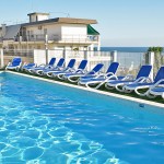 jesolo-hotel-3-stars-swimmingpool